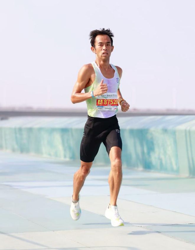 选手跑鞋统计报告马孔多强势晋级国货前三千亿国际网站“极度配速”发布杭马破三