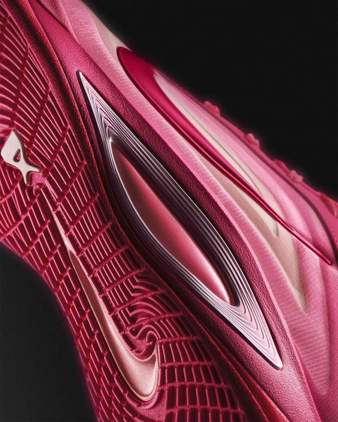 」突然发布！搭载「全新缓震科技」！qy球友会体育Nike「巨星签名鞋(图3)
