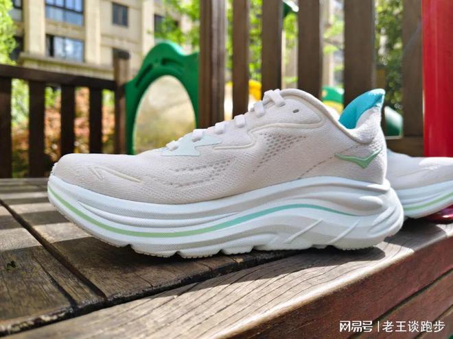 10：恰到好处的卓越跑鞋HOKA CLIFTON(图5)