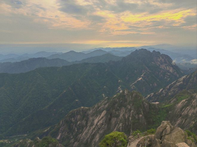 游攻略 + 靠谱旅行社挑选黄山十大必去景点玩法：三日(图5)